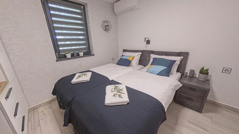 Meszes Apartman Kalocsa Esterno foto