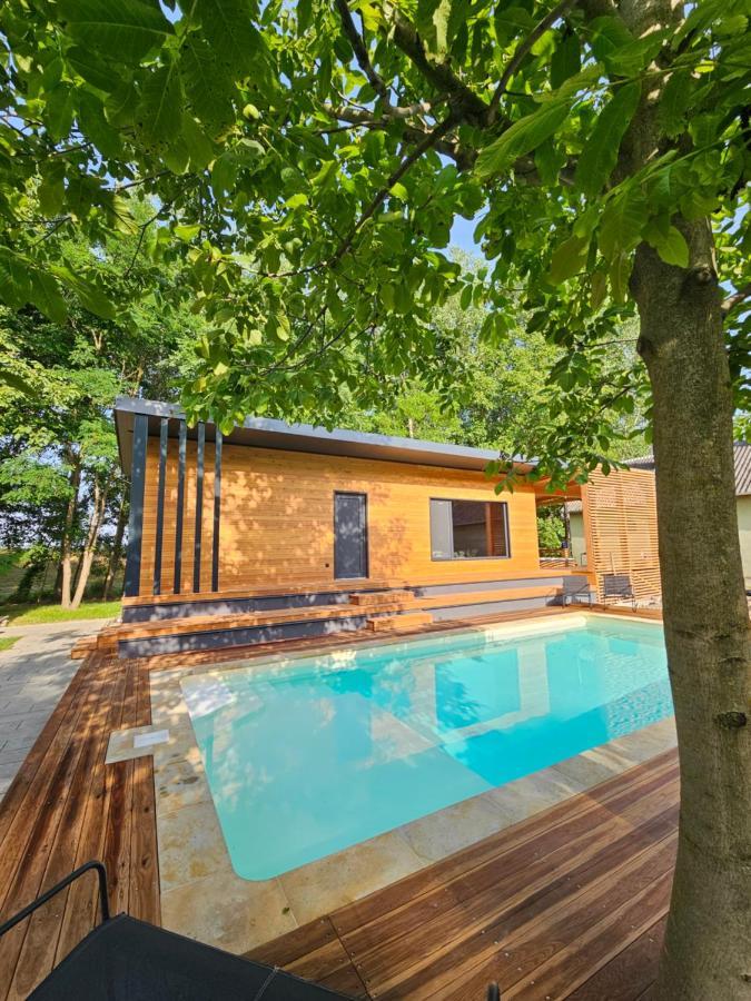 Meszes Apartman Kalocsa Esterno foto